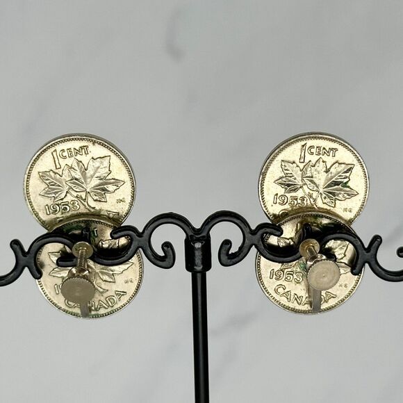 Vintage Queen Elizabeth 1953 1 Cent Canadian Coin Earrings Pair Screw Back - Picture 5 of 10
